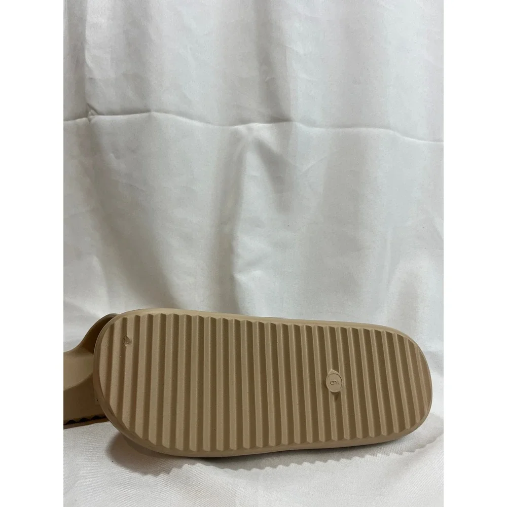 Goodfellow & Co Mens Slide Sandals Tan Beige Size 9 F425071-Q4/22 NWT